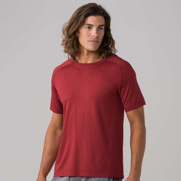 lululemon athletica Other - Lululemon Metal Vent Tech Short Sleeve in Gameday Red
